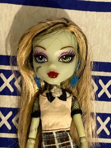 Boneca Monster High - Frankie Ghouls Aline