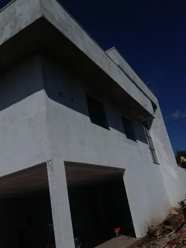 faço serviços de pinturas