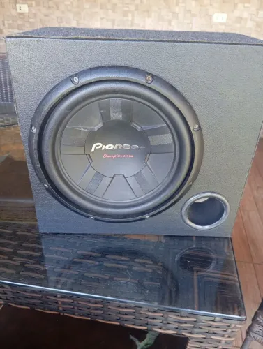 Caixa de grave Pioneer, leiam