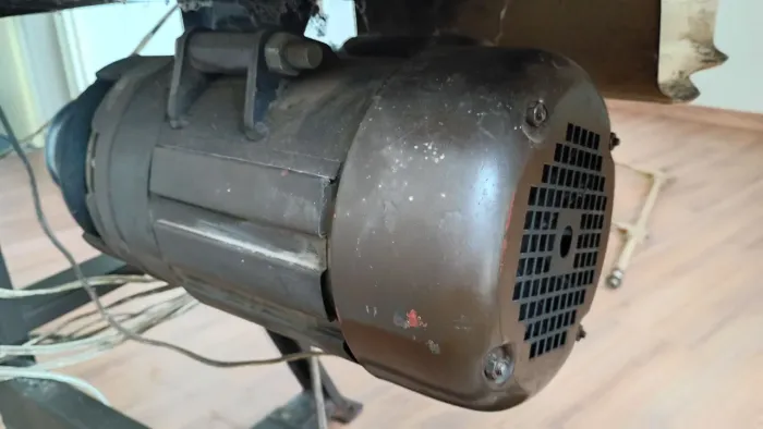 Motor de maquina weg mod 0789 bivolt