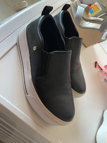 Sapatos número 35