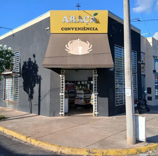 Loja de conveniência... muito bem estruturada.