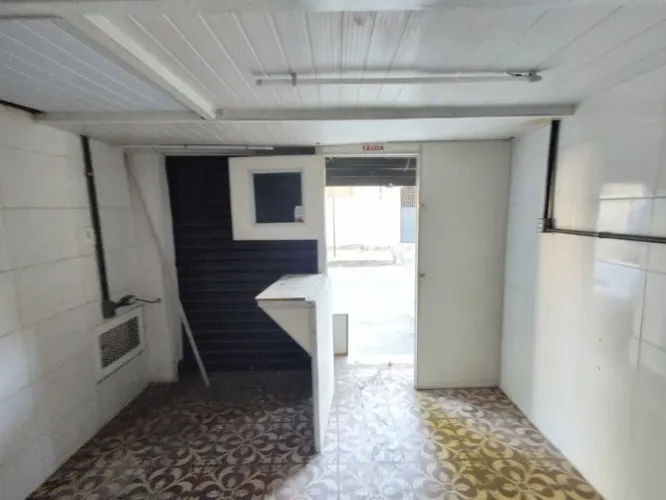 Aluguel loja 29 m² com jirau, porta para delivery, Rua Dr. Câmara Coutinho 09 - Barreto, N