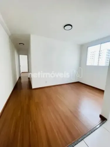APARTAMENTO DE 2 QUARTOS COM LAZER!