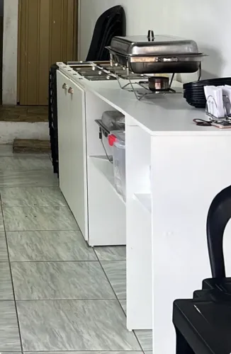 Vende -se bancada de self service de cachorro quente 