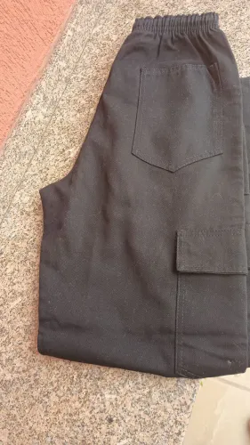Calça cargo preta 