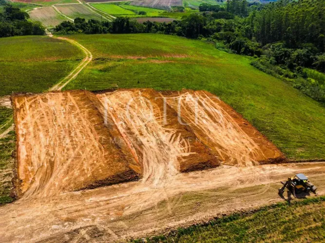 -LOTE DE 500M EM COTIA,IDEAL PARA CONSTRUÇÃO