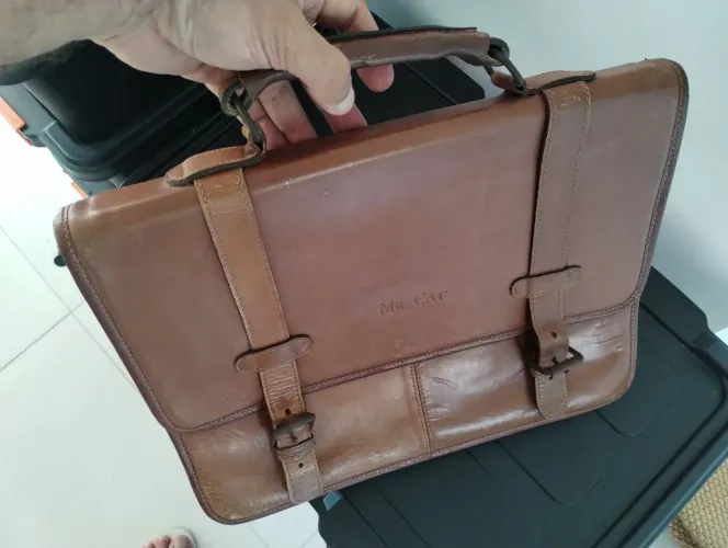 Pasta Couro Legítimo - Mr Cat - trinco metálico (Ver perfil para mais objetos)