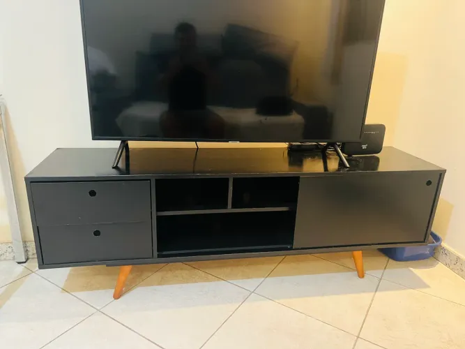 Conjunto Mesa + 3 cadeiras e Rack de Tv