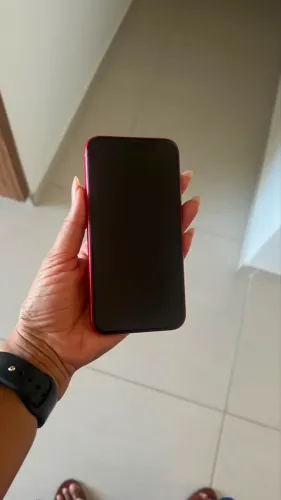 iPhone 11 Red 64GB