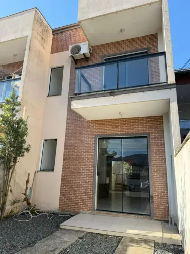 casa Sobrado semi mobiliado na praia de Itapema