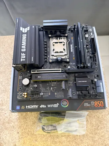 KIT UPGRADE RYZEN 7 7700 +B850 TUF + 16GB