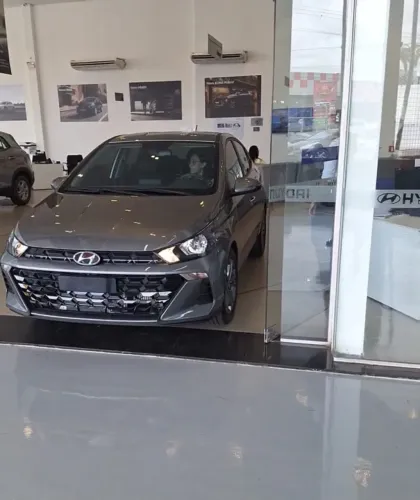 Hyundai HB20S Limited 1.0 TB Flex 12V Aut. 2027