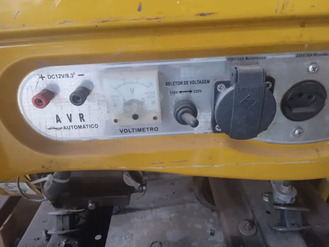 Vendo gerador de energia a gasolina 