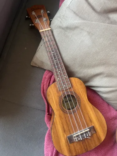 Ukulele shelby