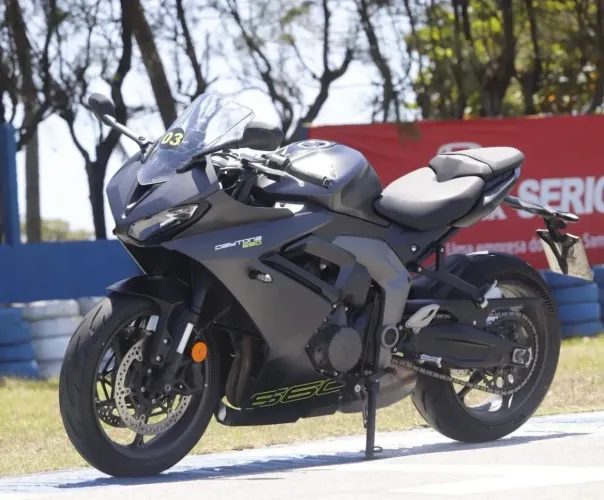 Vendo Daytona 660 2025 IMPECÁVEL