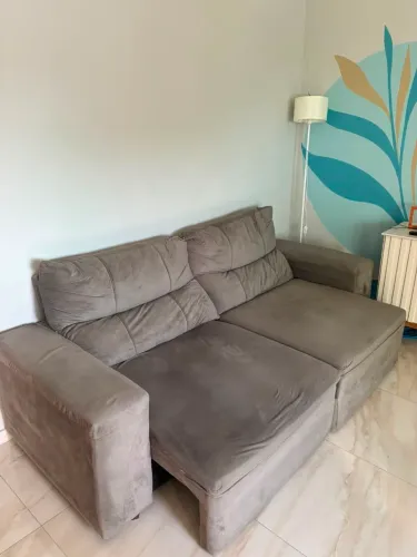 Sofá retrátil, 2,20m de comprimento, 1,4m de largura