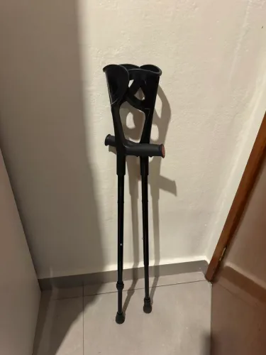 Par de muletas ajustáveis