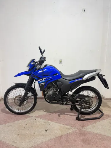 LANDER 250 24/24 MUITO NOVA