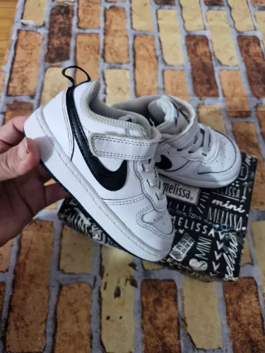 Tênis Nike Infantil Court Borough - Branco com Preto