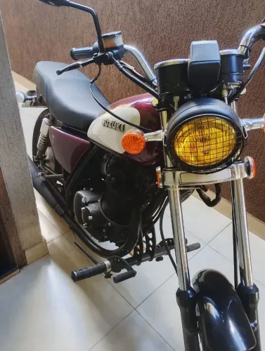 Vendo intruder 125
