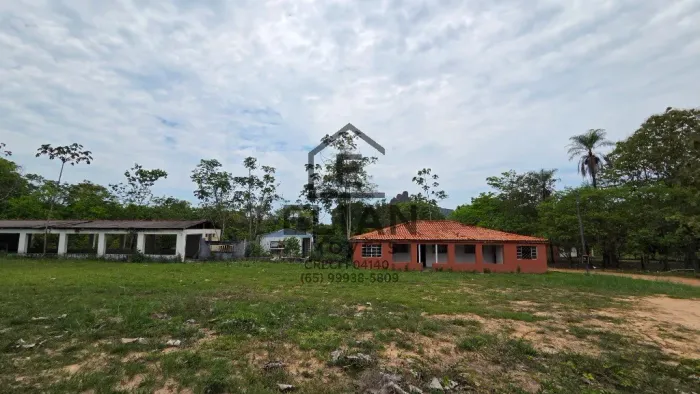 Chácara com casa de 3 hectares , vista para o Morro do Chapéu , com córrego perene, a 53 k