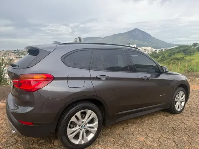 BMW X1 Sdrive 20I X-line 2.0 TB Active Flex 2017
