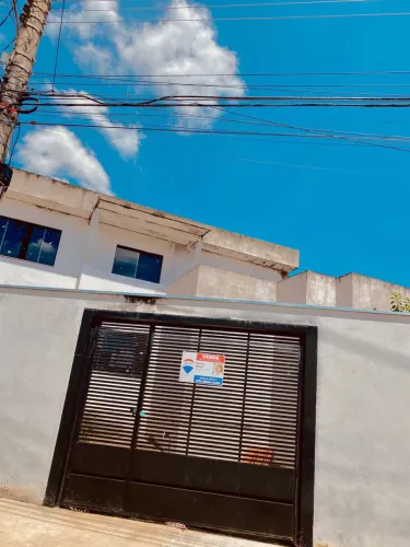 Vende-se casa para começar uma nova história!