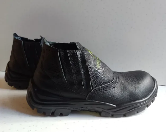 Bota de Segurança Bico  Rhino