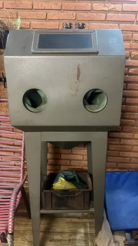 Máquina de jato de areia 