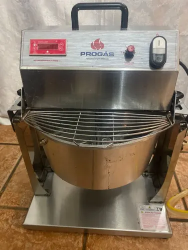 Máquina de fazer doces e salgados industrial profissional
