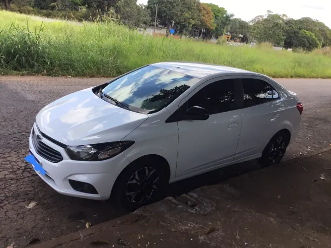 Chevrolet Joy Plus Black Ed.1.0 8V 4P Flex MEC 2021
