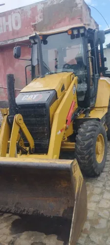 Retroescadeira caterpillar 516