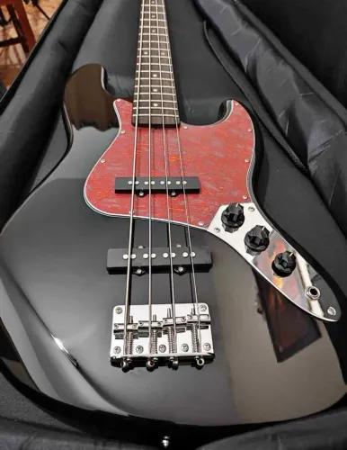 Baixo Jazz Bass Lajuthine Luthier