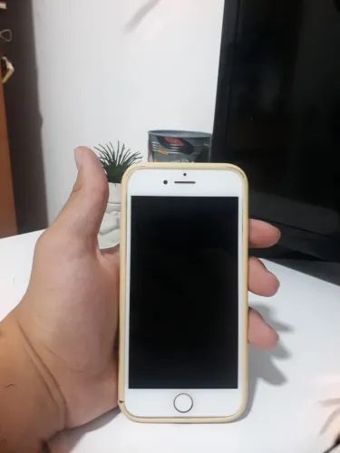 IPhone 8 Apple - Usado, em bom estado de funcionamento