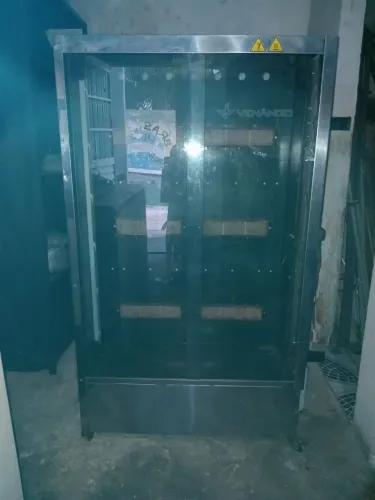 Máquina de assa frango