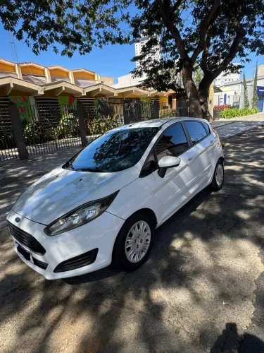 Ford Fiesta 1.5 16V Flex Mec. 5P 2014