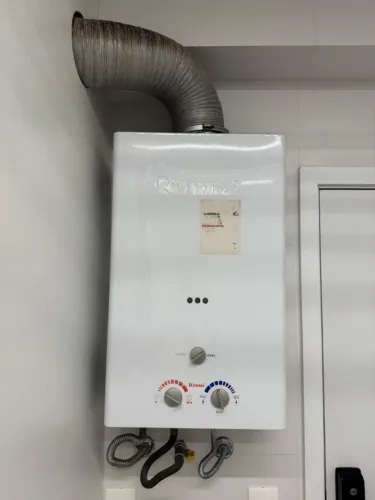 Aquecedor de água REU-182BR 20 litros pilha