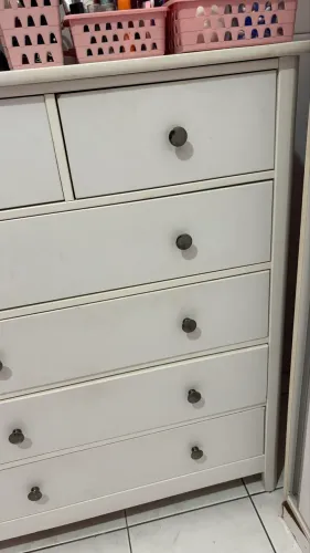 Cômoda branca