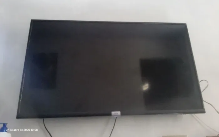 TV TCL para Manutenção ou retirada de peças