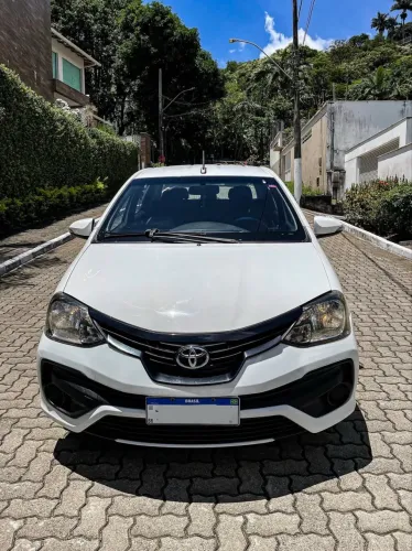 Toyota Etios X Plus Sedan 1.5 Flex 16V 4P Mec. 2019