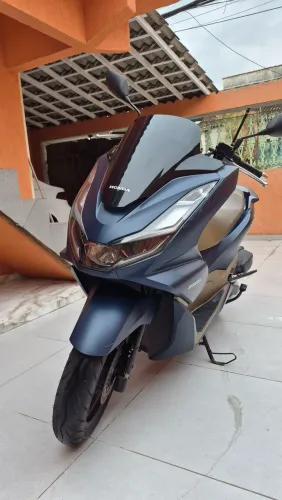 Honda pcx dlx