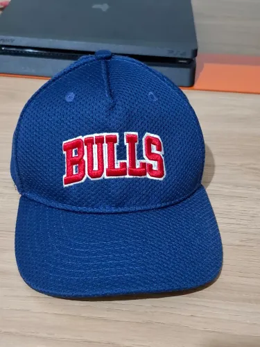Boné Bulls