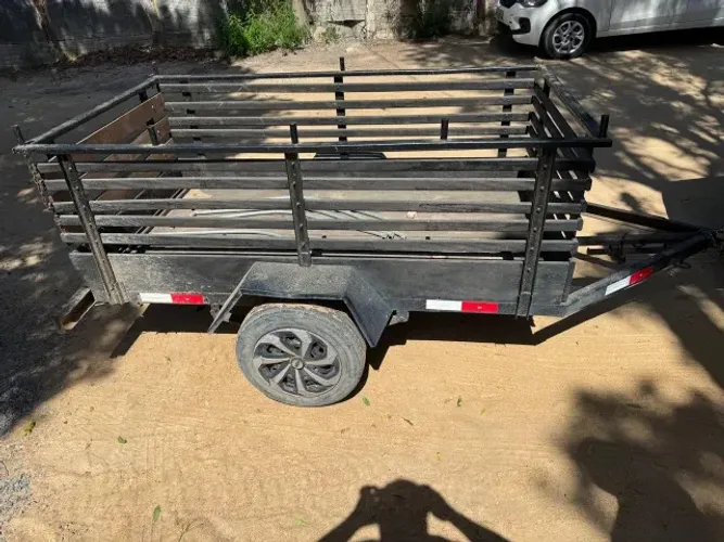 CARROCINHA PARA CARRO, EMPLACADA E PARTE ELÉTRICA FUNCIONANDO.