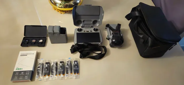 Vende-se drone dji mini 5 pro fly more combo com tela