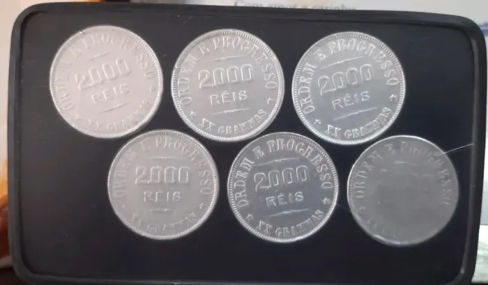 Série completa de moedas de 2.000 réis,xxgramas, em prata 900