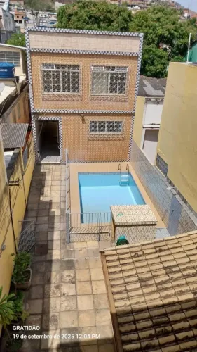 Penha Circular - Casa à venda com piscina e churrasqueira