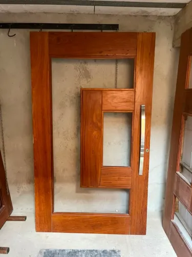 Porta madeira maciça