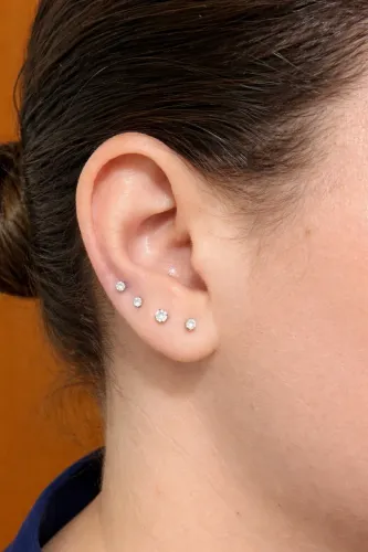 BODY PIERCER 