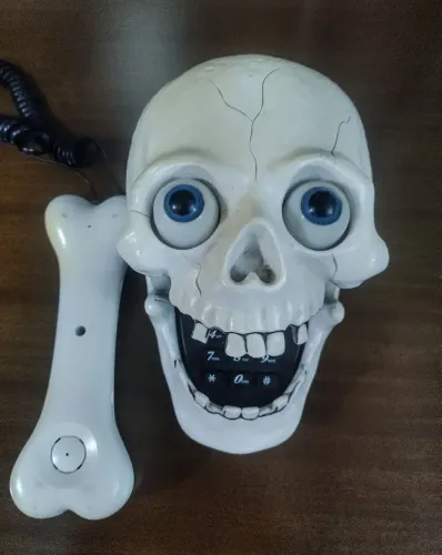 Telefone Caveira Osso Telefonia Decoração.